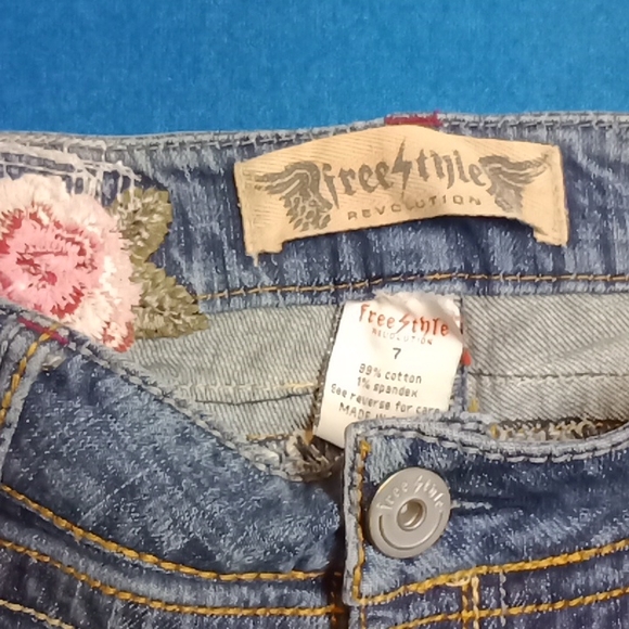 FreeStyle Revolution size 7 women's flare style jeans - Picture 4 of 4